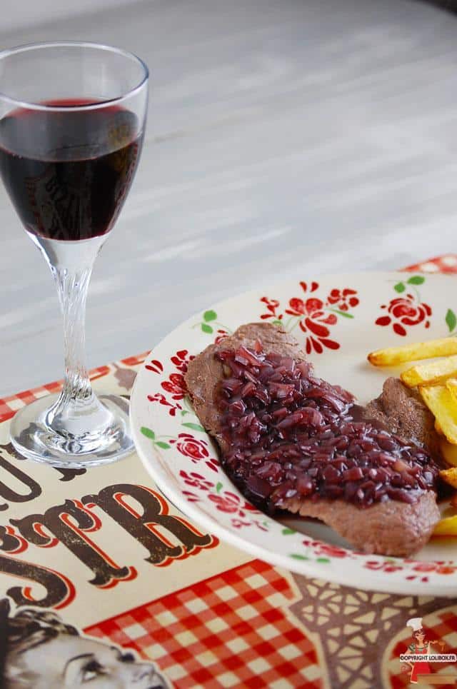 Recette de steak à la sauce échalote au vin rouge