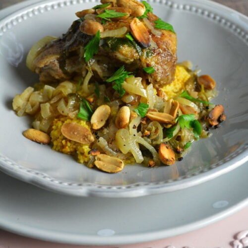 Tajine de poulet aux échalotes et arachides