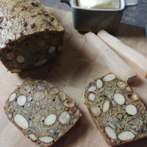 Comment faire un pain sans gluten avec des noix et des graines ?