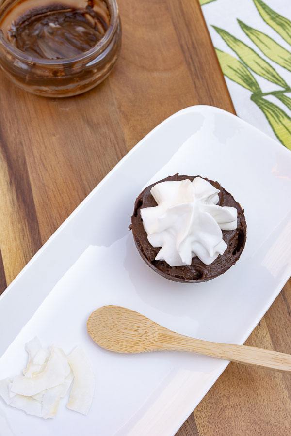 Un dessert gourmand et facile à réalisé : Dôme mousse chocolat noix de coco