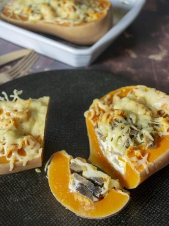 recette végétarienne : Butternut farcie aux champignons de Paris